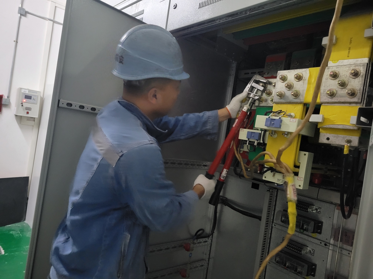 工程維修機電設(shè)備安裝，廣州白云區(qū)機電設(shè)備安裝工程廠家提供地鐵機電設(shè)備安裝工程案例分享